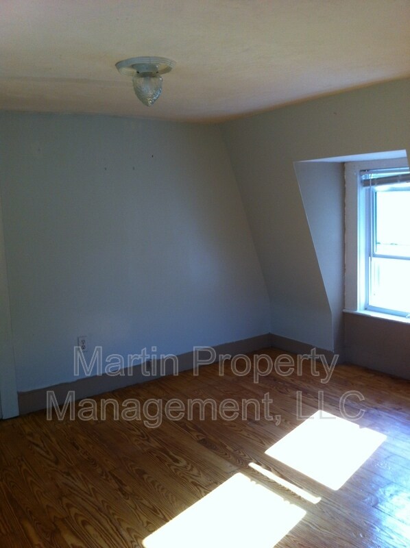 Building Photo - 9 Guinan St