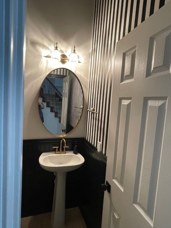 Building Photo - 16531 Ruby Meadow Dr