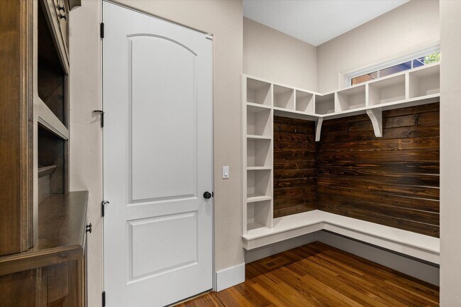 Building Photo - Luxury Furnished 4-Bedroom Home in Eagle's Bella Terra Neighborhood