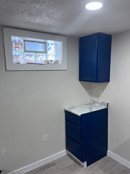 Building Photo - 517 N Fowler St