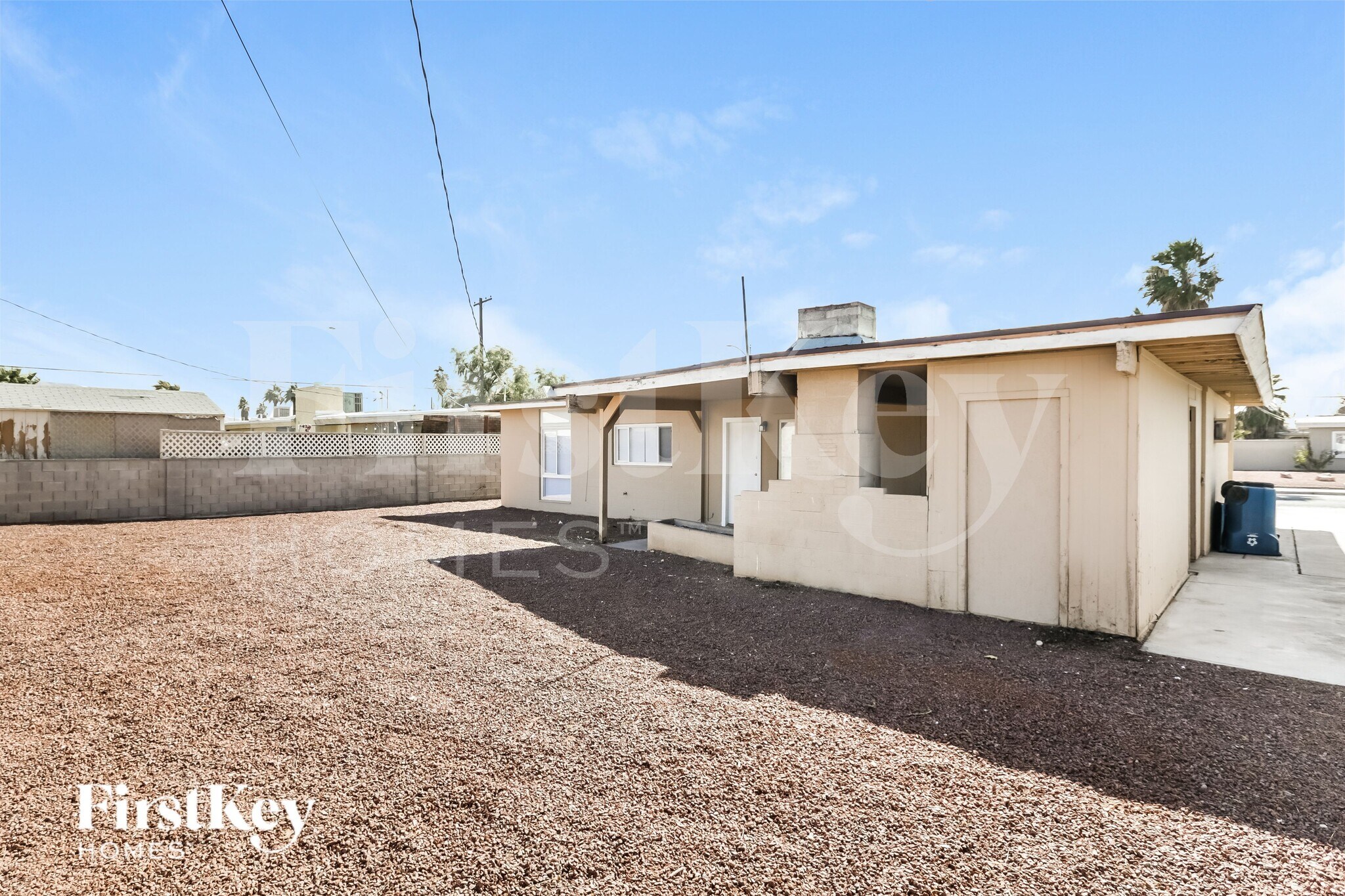 Building Photo - 2800 E Webb Ave