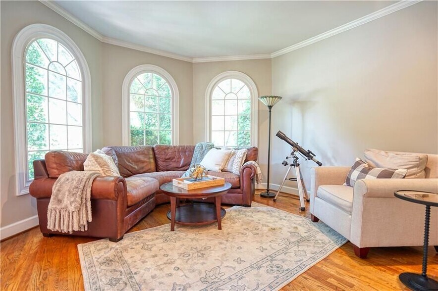 Building Photo - 958 Glenverness Dr