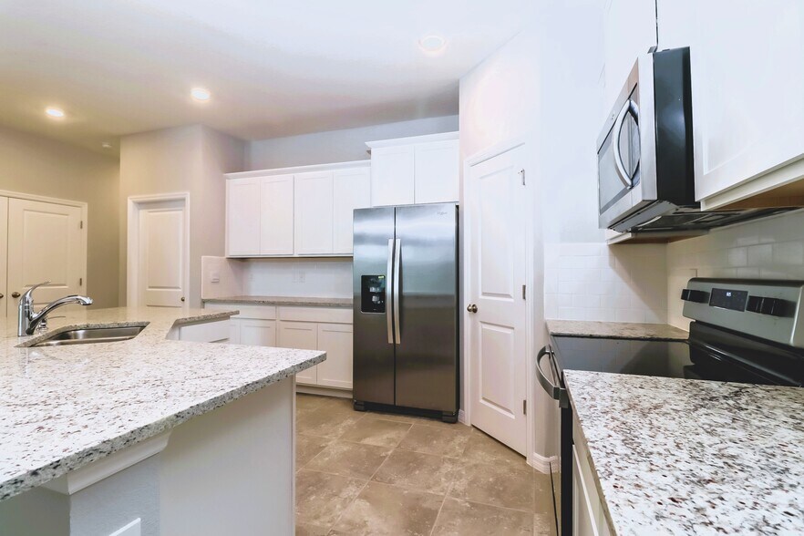 Building Photo - 31210 Mango Fade Wy