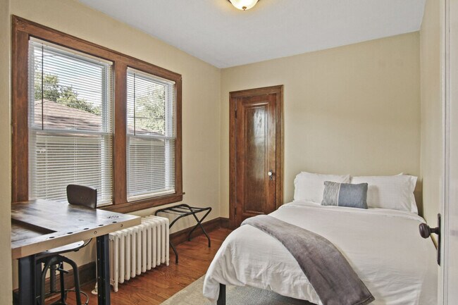 Building Photo - 1335 N Jackson St