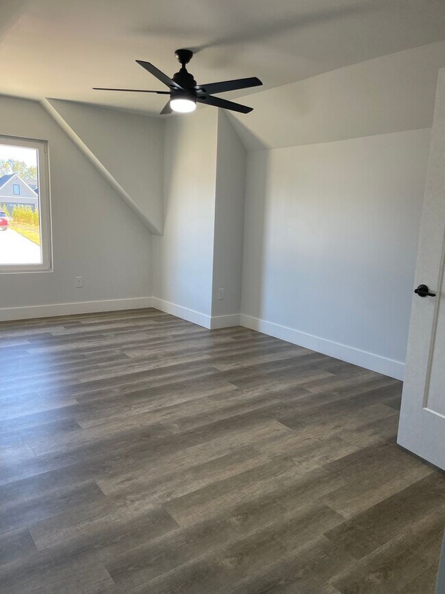 Building Photo - Beautiful Home for Rent – Modern Comforts ...