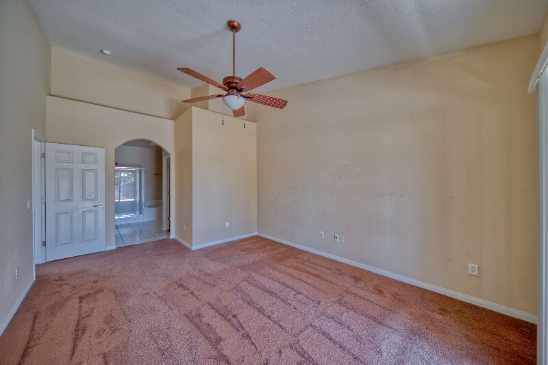 Building Photo - 1121 Bourbon St