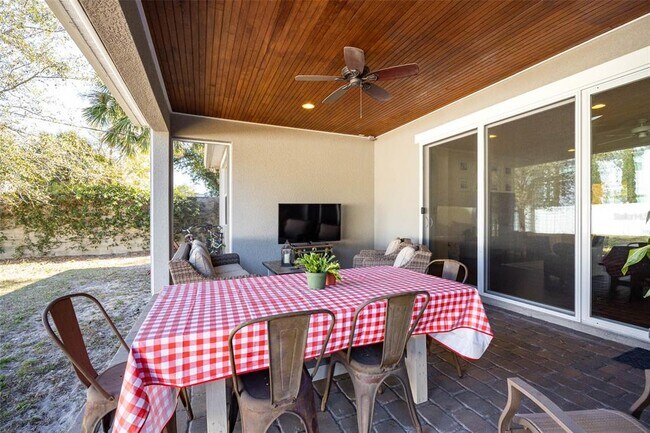 Building Photo - 4005 W El Prado Blvd