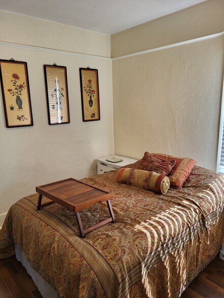 Downstairs Bedroom - 3020 E 17th St