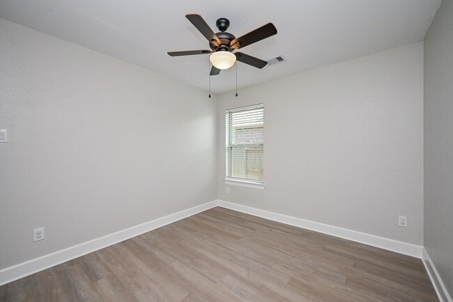 Building Photo - 4235 Palmetto Grv Ln