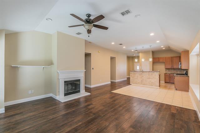 Building Photo - 734 Parkford Ln