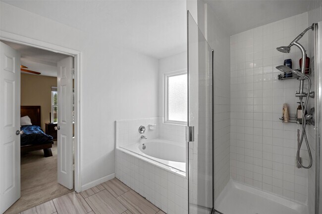 Building Photo - 8535 Morning Oak Ln