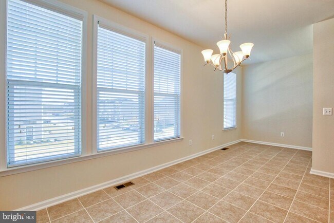 Building Photo - 127 Keller Ct