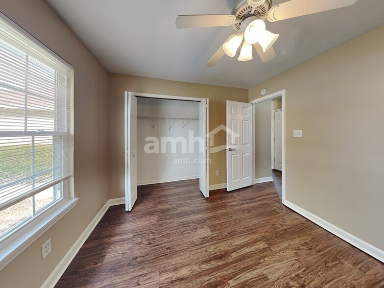 Building Photo - 4383 Arlington Cir