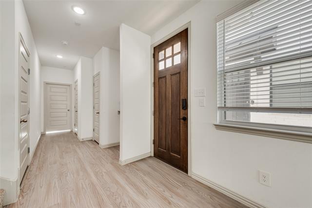 Building Photo - 1106 Bowie Dr