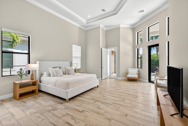 Building Photo - 2600 NW 69th St