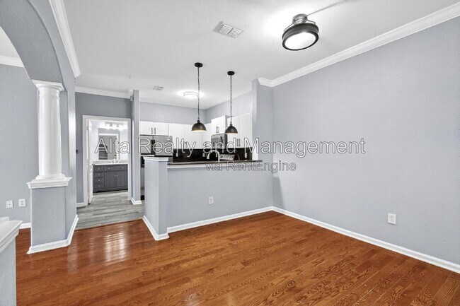 Building Photo - 8290 Gate Pkwy W