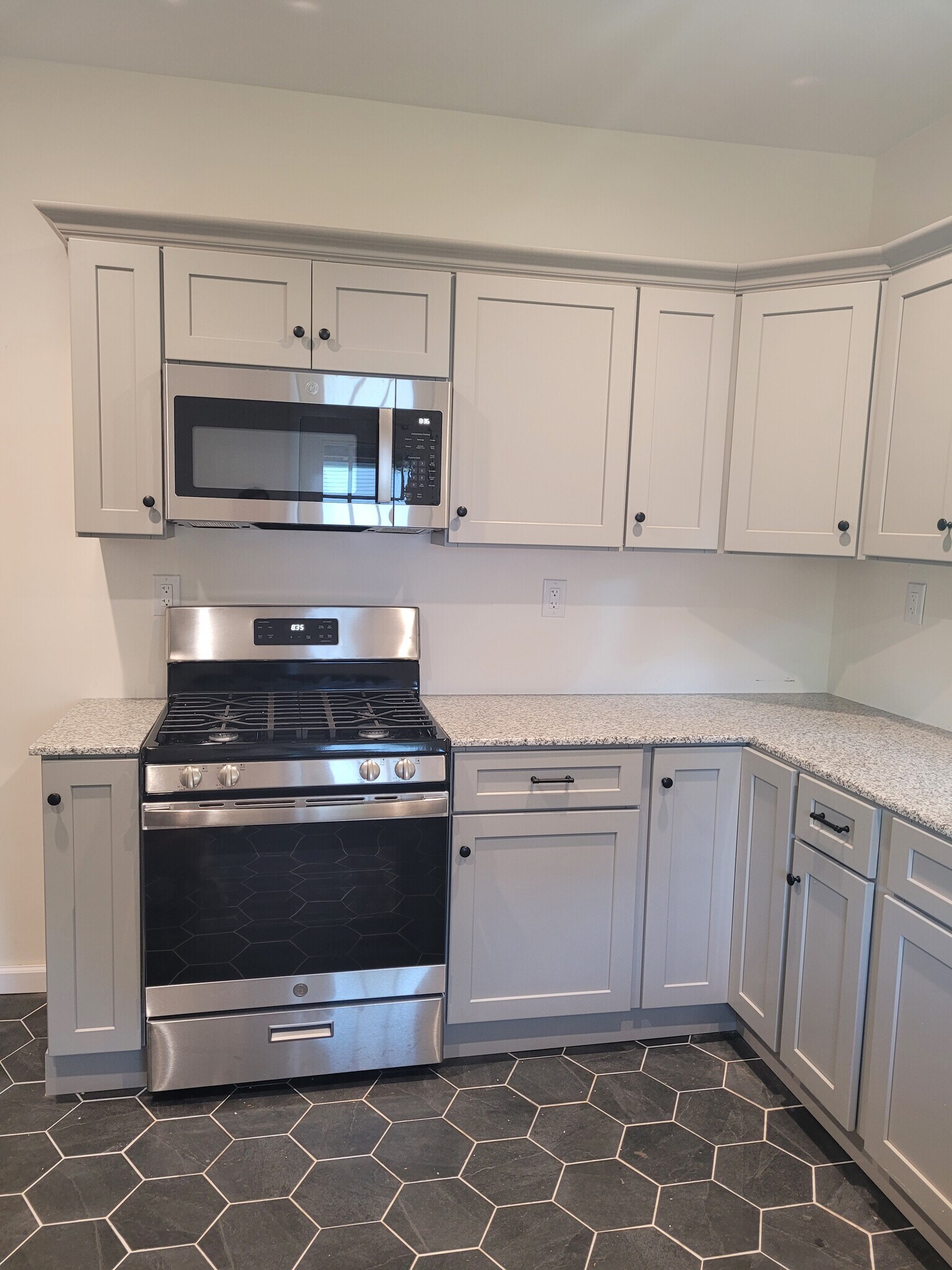New stainless steel appliances - 14 Liberty St