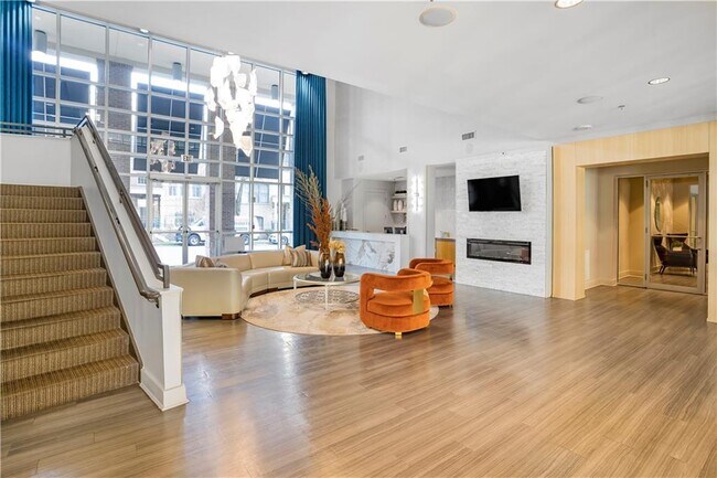 Building Photo - 711 Cosmopolitan Dr NE
