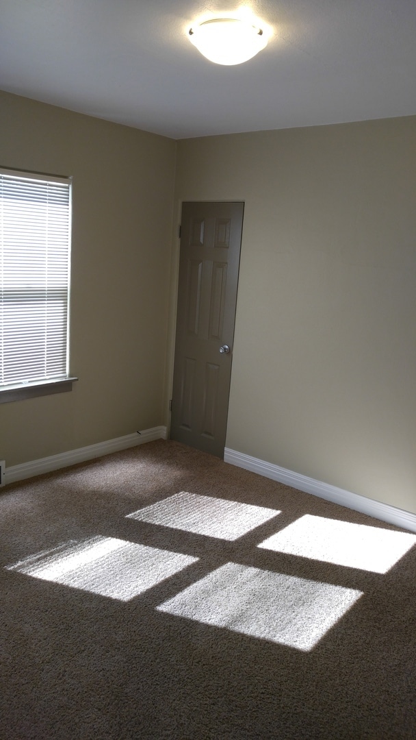 Building Photo - Available soon!! Newly Renovated Shadle Di...