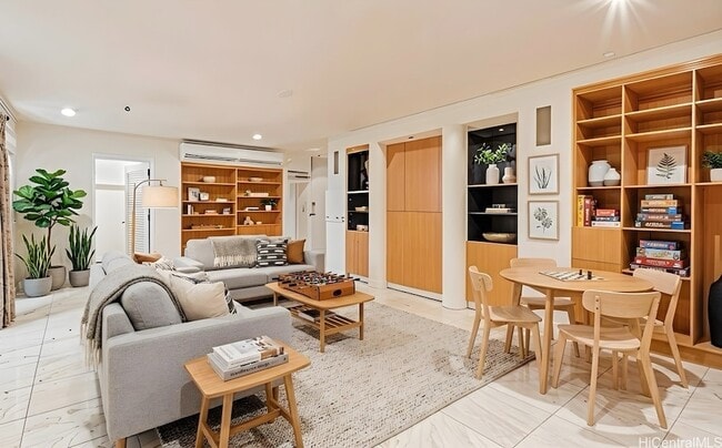 Building Photo - 235 Portlock Rd