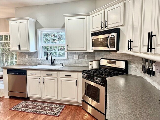 Building Photo - 1224 Crescentwood Ln