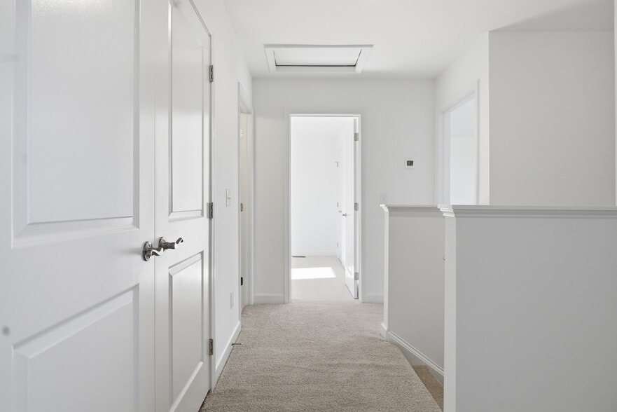 Building Photo - 4055 Emilia Way