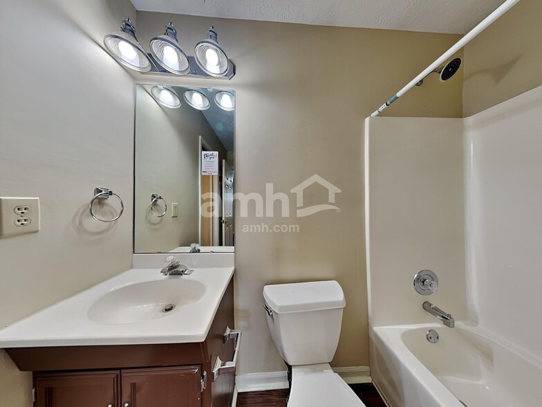 Building Photo - 10393 Buell Ct