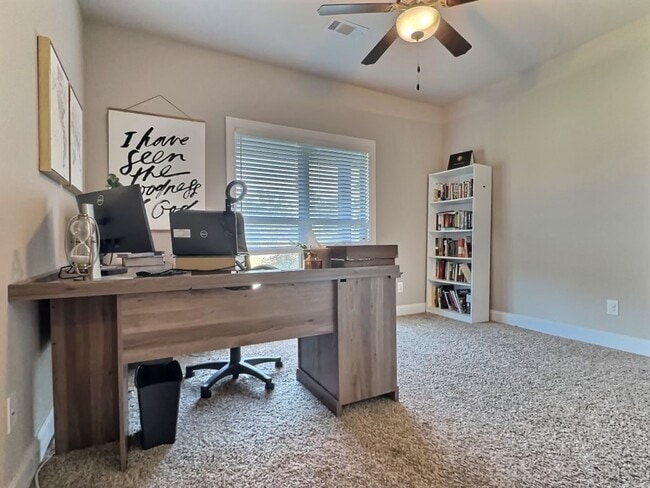 Building Photo - Pine Level - 4 Bed, 2 Bath, Indoor & Outdoor Fireplaces!
