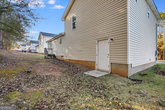 Building Photo - 380 River Trace Dr