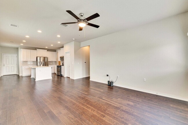 Building Photo - 12121 Cimaizon Dr