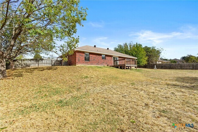 Building Photo - 180 County Rd 4933
