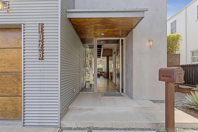 Building Photo - 1028 23rd St
