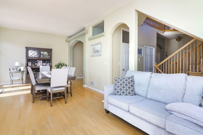 Building Photo - 961 W Spencer Ct