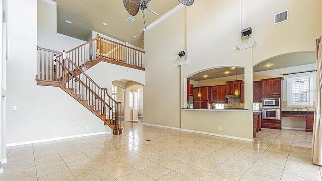 Building Photo - 3015 Northfield Dr