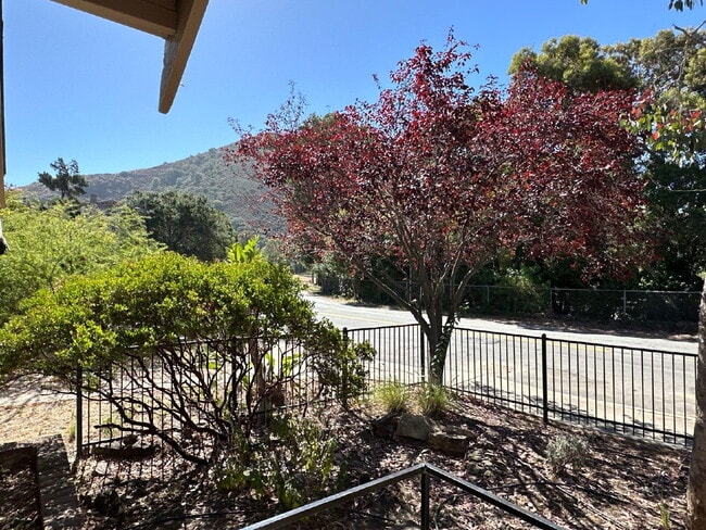 Building Photo - Charming 1928 Vintage Cottage Near Cal Poly – Available Now