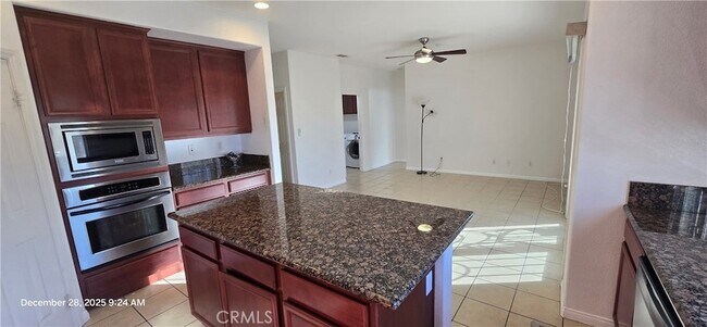 Building Photo - 16225 Soapberry Ln