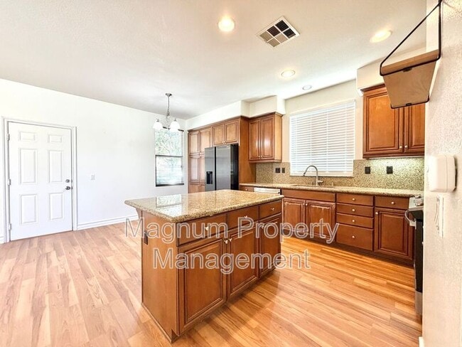 Building Photo - 37239 Ascella Ln