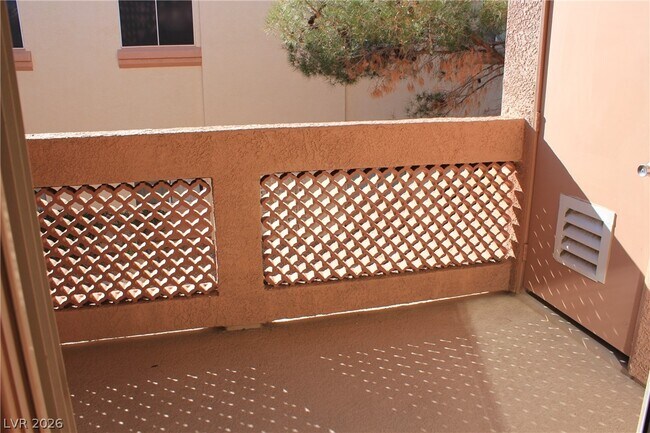 Building Photo - 700 Carnegie St