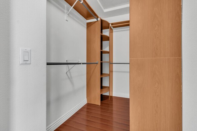 Building Photo - 26090 Stonehaven Dr