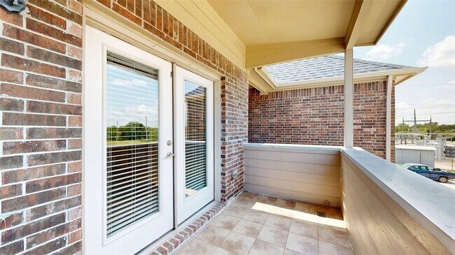 Building Photo - 2003 Harvey Mitchell Pkwy S