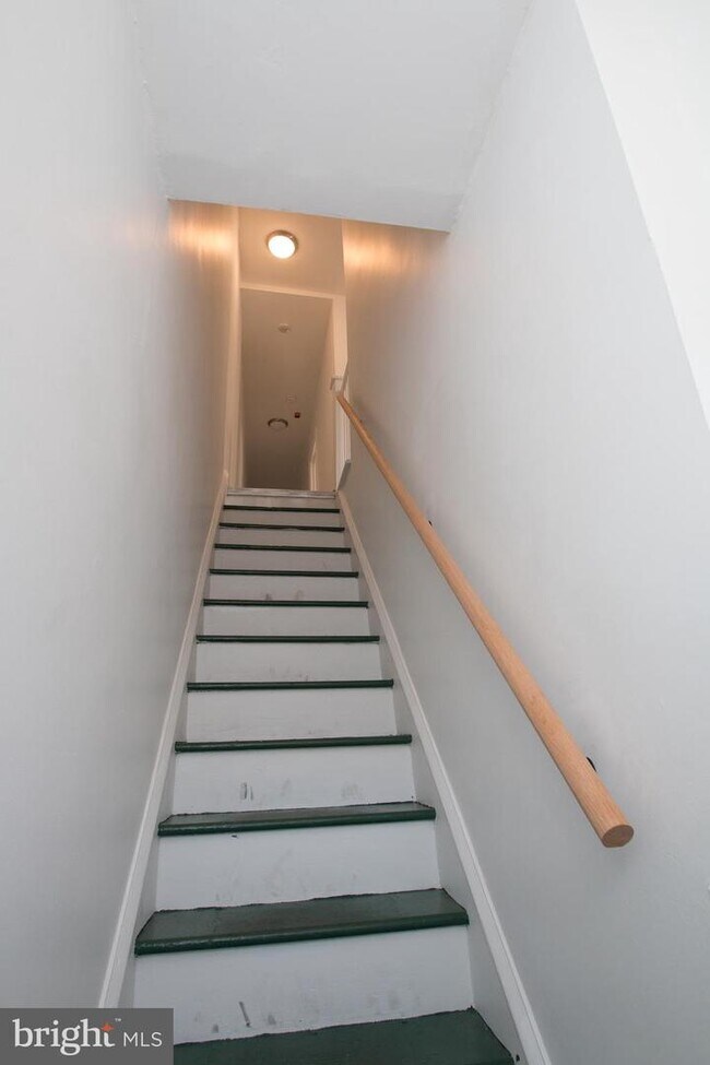 Building Photo - 1129 McKean St