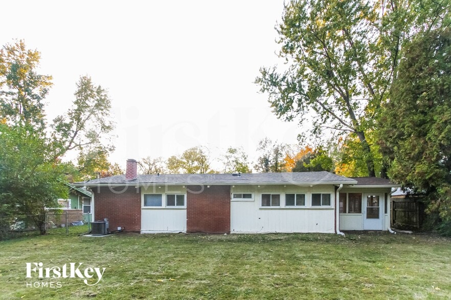 Building Photo - 4913 Victoria Rd