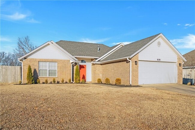 Building Photo - 808 Emerald St