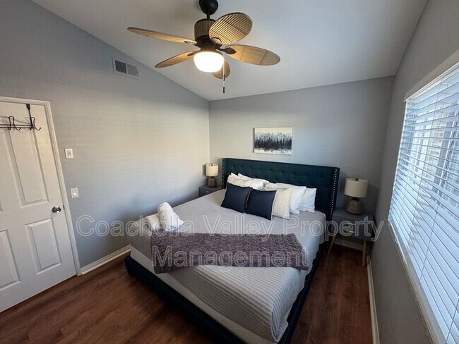 Building Photo - 44060 Dalea Ct