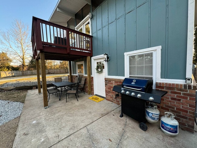 Building Photo - 59 Beverly Pl