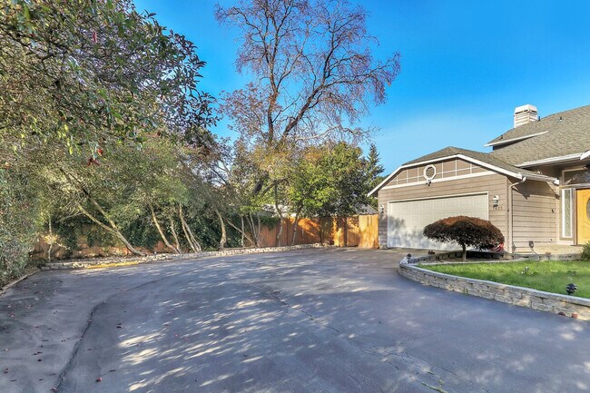 Building Photo - 7415 204th St SW