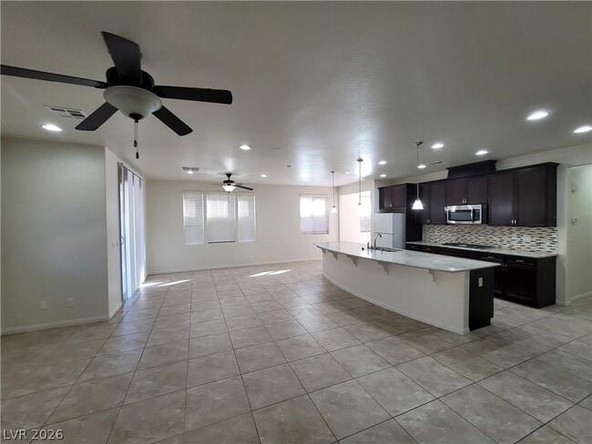 Building Photo - 5564 Bethany Bend Dr