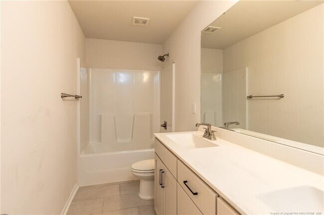 Building Photo - 308 Countryside Dr