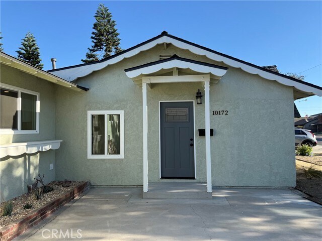 Building Photo - 10172 Fern Ave