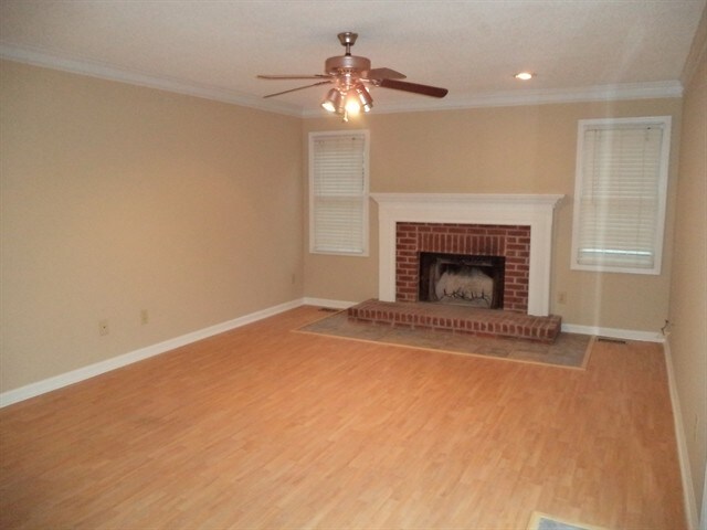 Building Photo - 1517 Autumn Ridge Dr